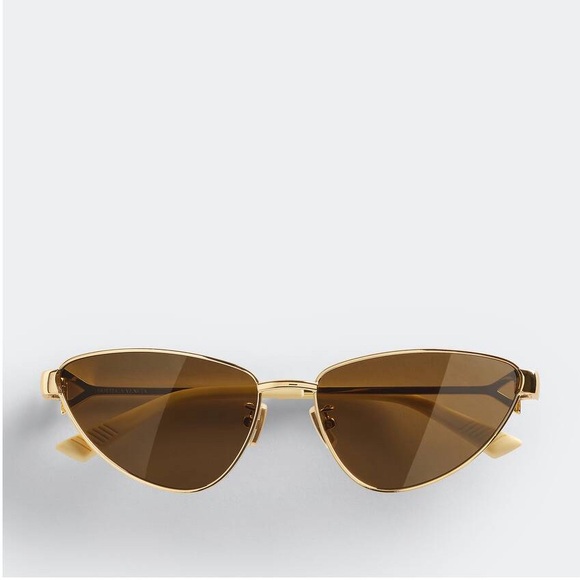 Bottega Veneta | Turn Cat Gold Sunglasses - Picture 1 of 8